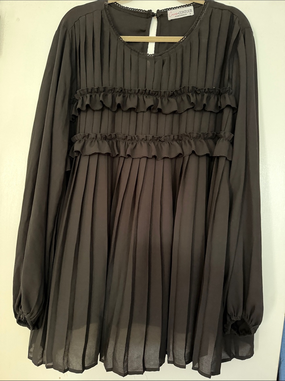 Curvy Contour 2x fancy black blouse dressy